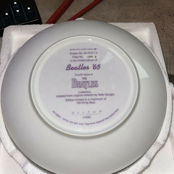 Beatles Umbrella Plate Vintage Art Delphi 1992 - Picture 2 of 2